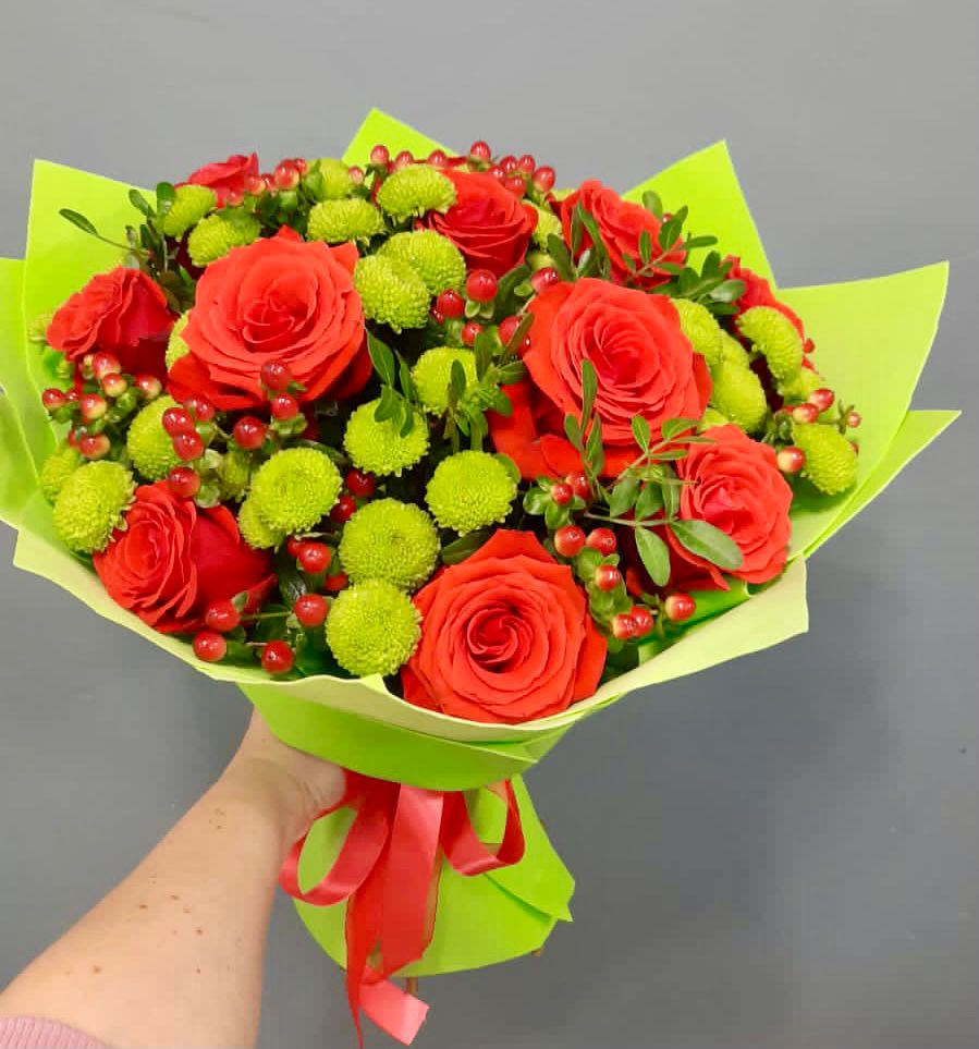 Букет цветов из: Хризантемы и Розы в Хабезе