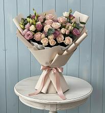 Букет цветов из:  Розы и Лизиантусы в Хабезе