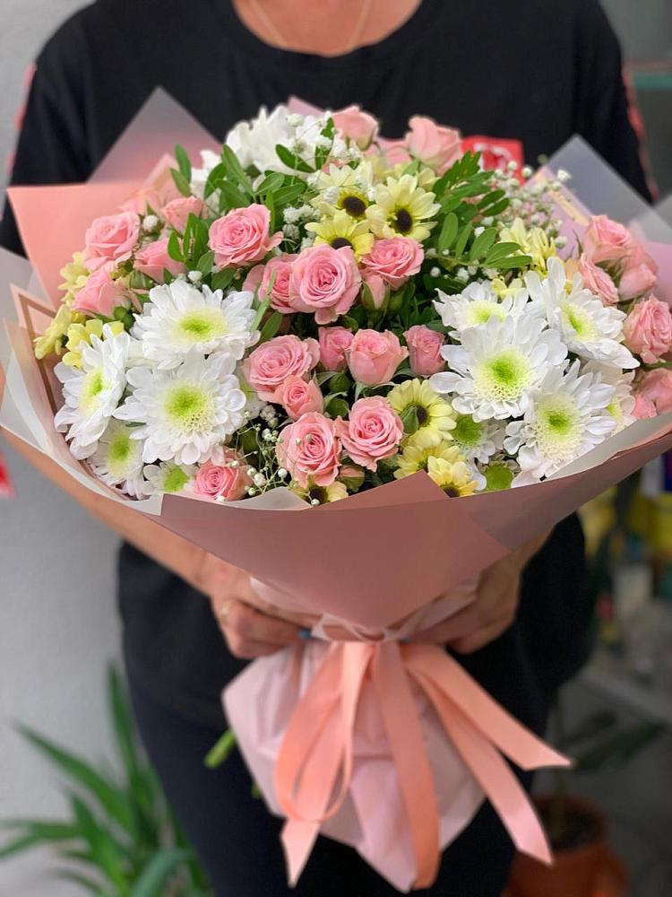 Букет цветов из: Розы и Хризантемы в Хабезе