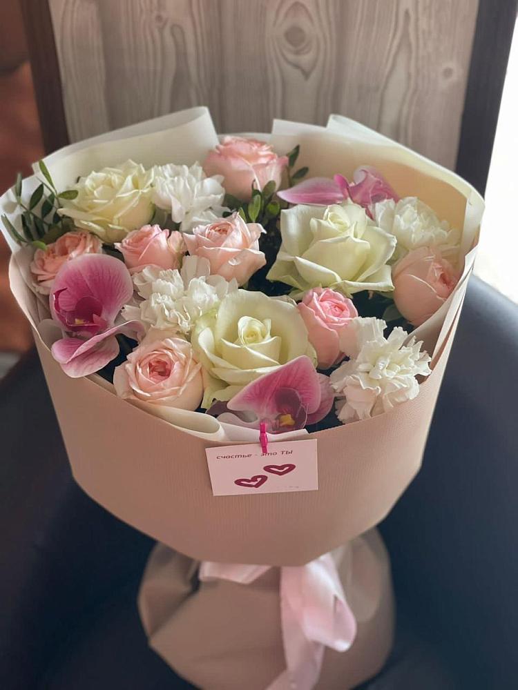 Букет цветов из: Орхидеи, Розы и Гвоздики в Хабезе