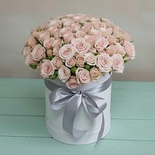 Цветочная композиция из Розы в шляпной коробке в Хабезе