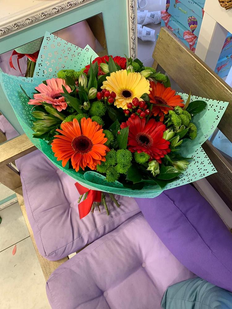 Букет цветов из: Герберы, Хризантемы и Альстромерии в Хабезе