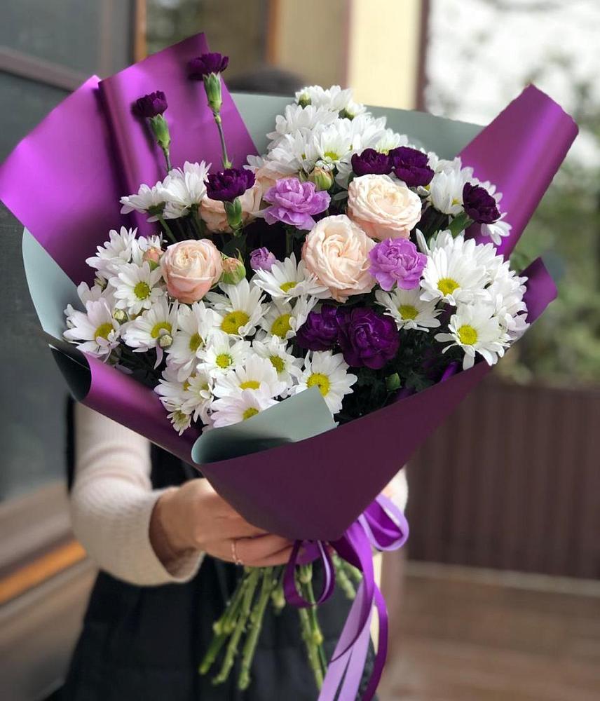 Букет цветов из: Хризантемы, Гвоздики и Розы в Хабезе