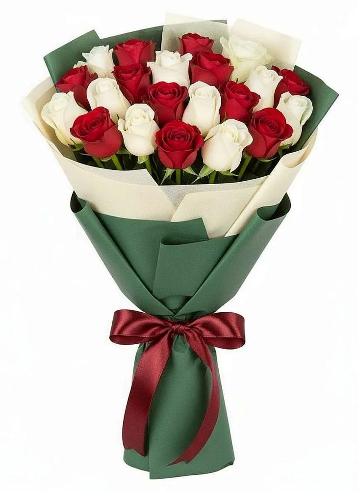 Букет Микс из красных и белых роз в Хабезе