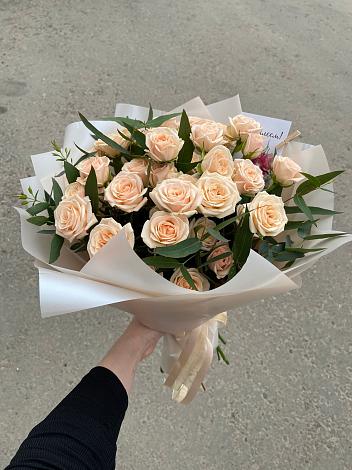 Букет Кремовые розы Латте в Хабезе