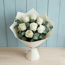 Букет Белые розы в Эвкалипте в Хабезе