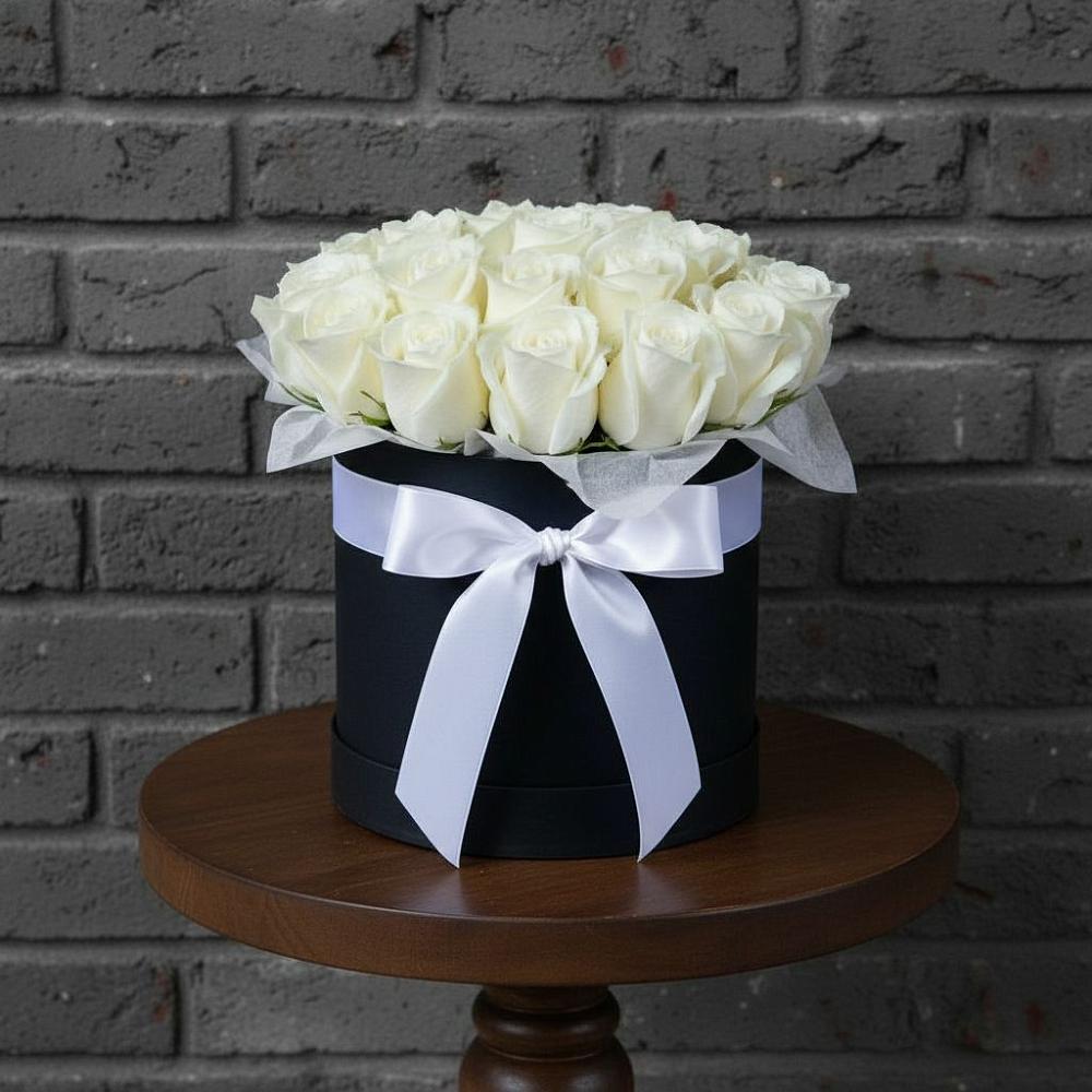 Цветочная композиция из Розы в шляпной коробке в Хабезе