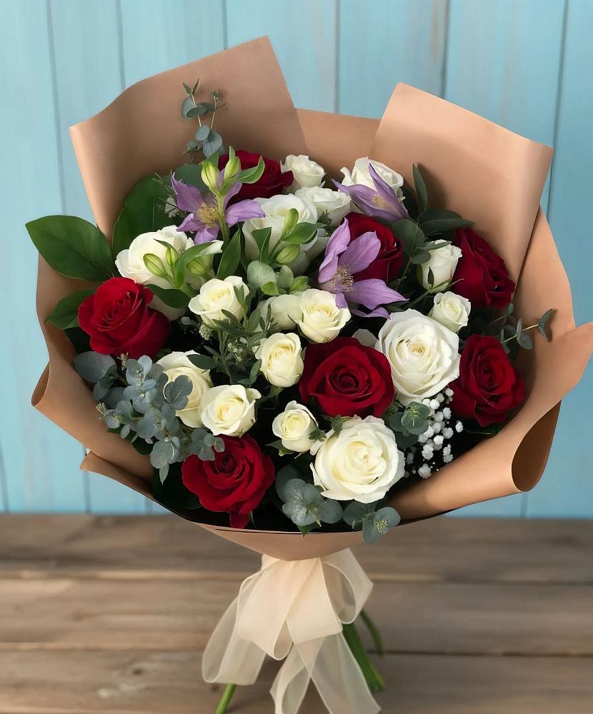 Букет цветов из: Розы и Альстромерии в Хабезе