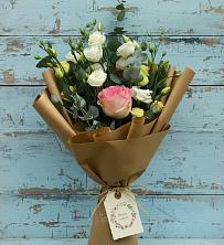 Букет цветов из:  Розы и Лизиантусы в Хабезе